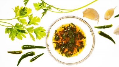 做成油醋醬或調味奶油都好吃：寮國主廚的獨門開胃醬汁