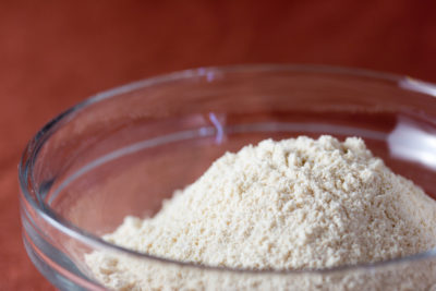 以高纖維食材替代麵粉：豆渣粉