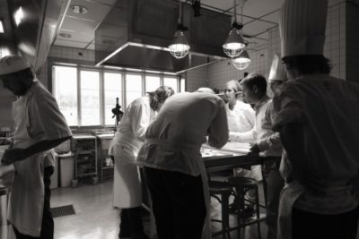 在世界盡頭的米其林餐廳 Fäviken Magasinet 感受食物的真實